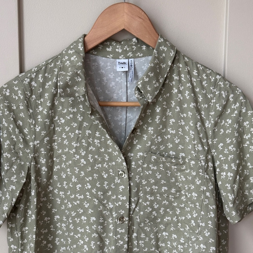Twik Small Sage Green Floral Dress never worn